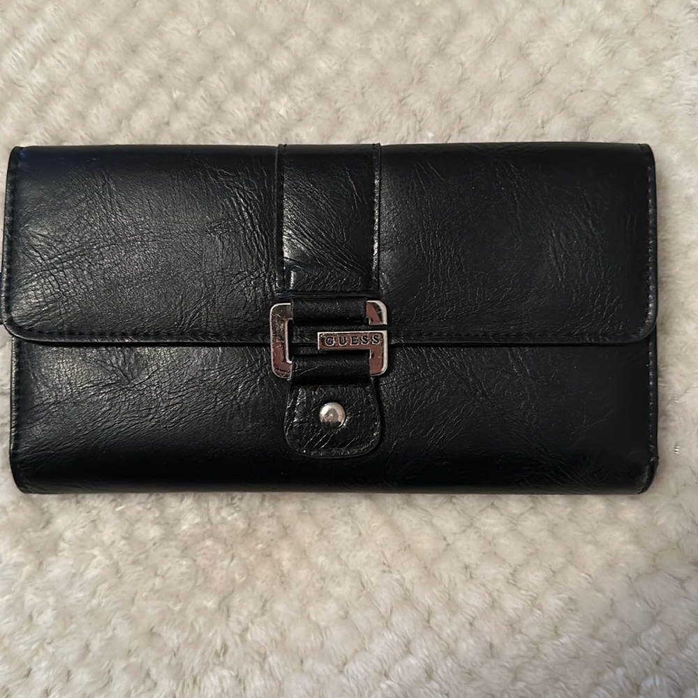 Guess wallet